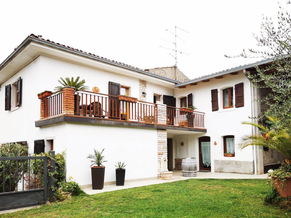 卡普里诺韦罗内塞Casa Rustica Con Giardino别墅 外观 照片